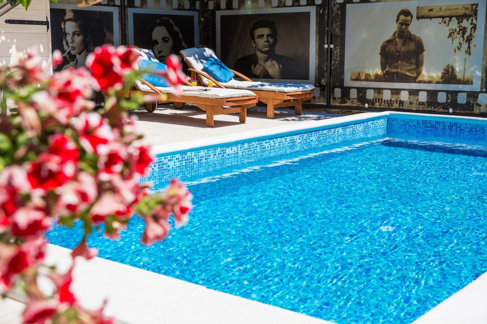 Studio Apartments La Boheme ดูบรอฟนิก ภายนอก รูปภาพ